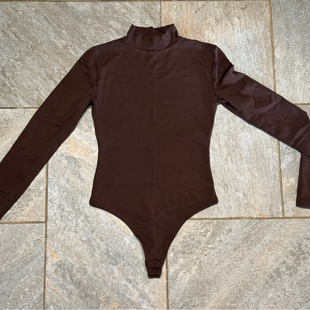 Babaton Rich Brown Long Sleeve Bodysuit